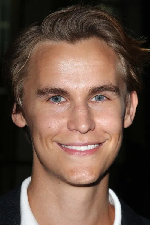 Rhys Wakefield profile