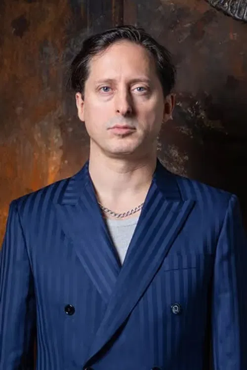 Carl Barât profile