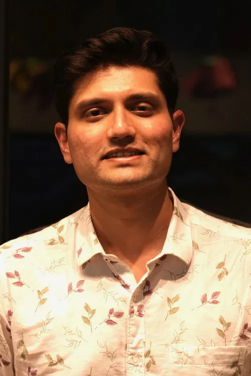 Ronak Kamat profile
