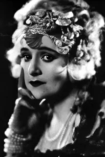 Fontaine La Rue profile