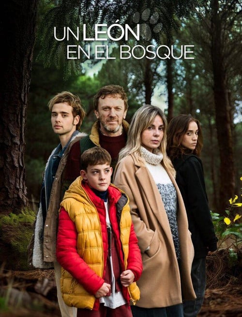 Un León en el Bosque poster