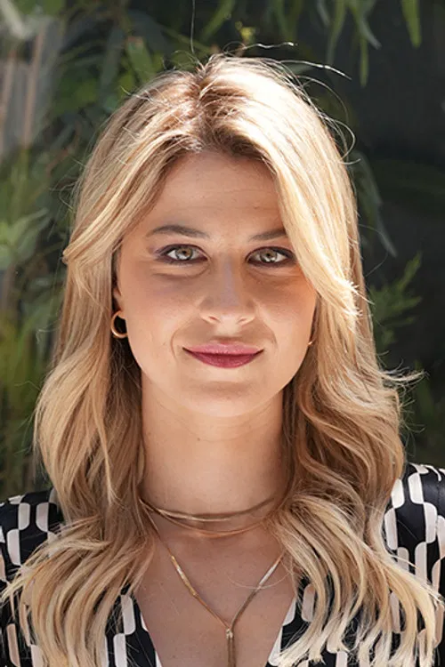 Errieta Manouri profile