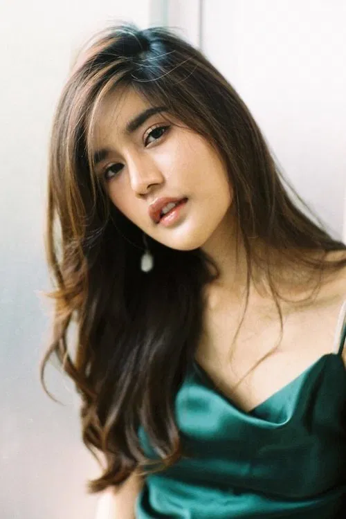 Rinyarat Watchararojsiri profile