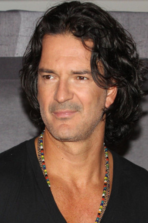 Ricardo Arjona profile