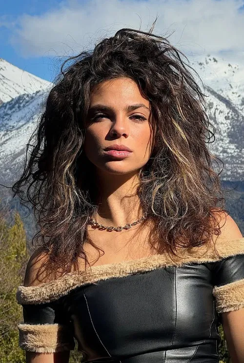 Melanie Almuina profile