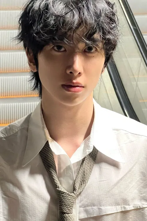 Lee Dong-yeol profile