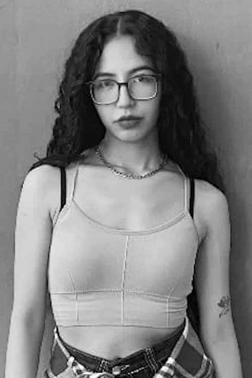 Maeve Charvayrha profile