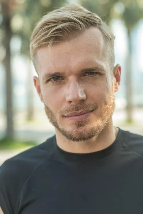 Tomasz Ciachorowski profile