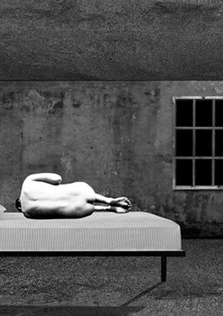 Las Manos Que Ríen poster background