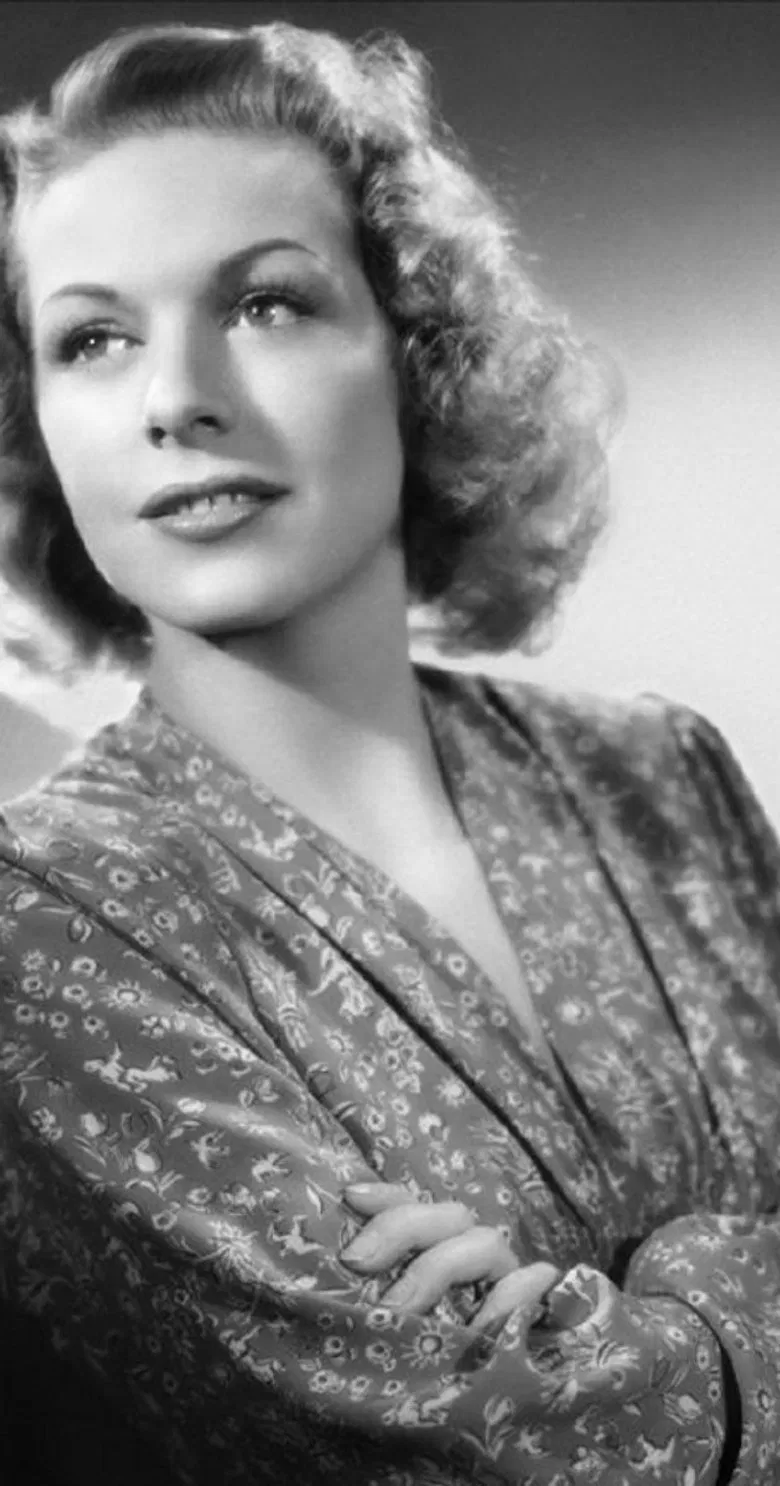 Tempête sur l'Asie poster background