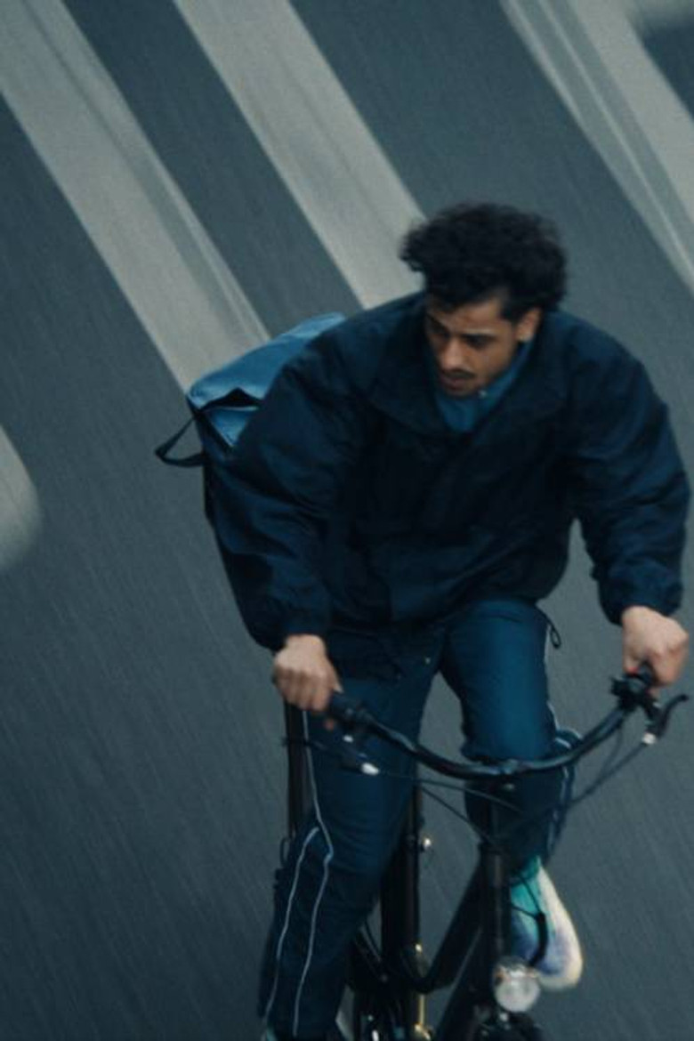 Peau d'argent poster background