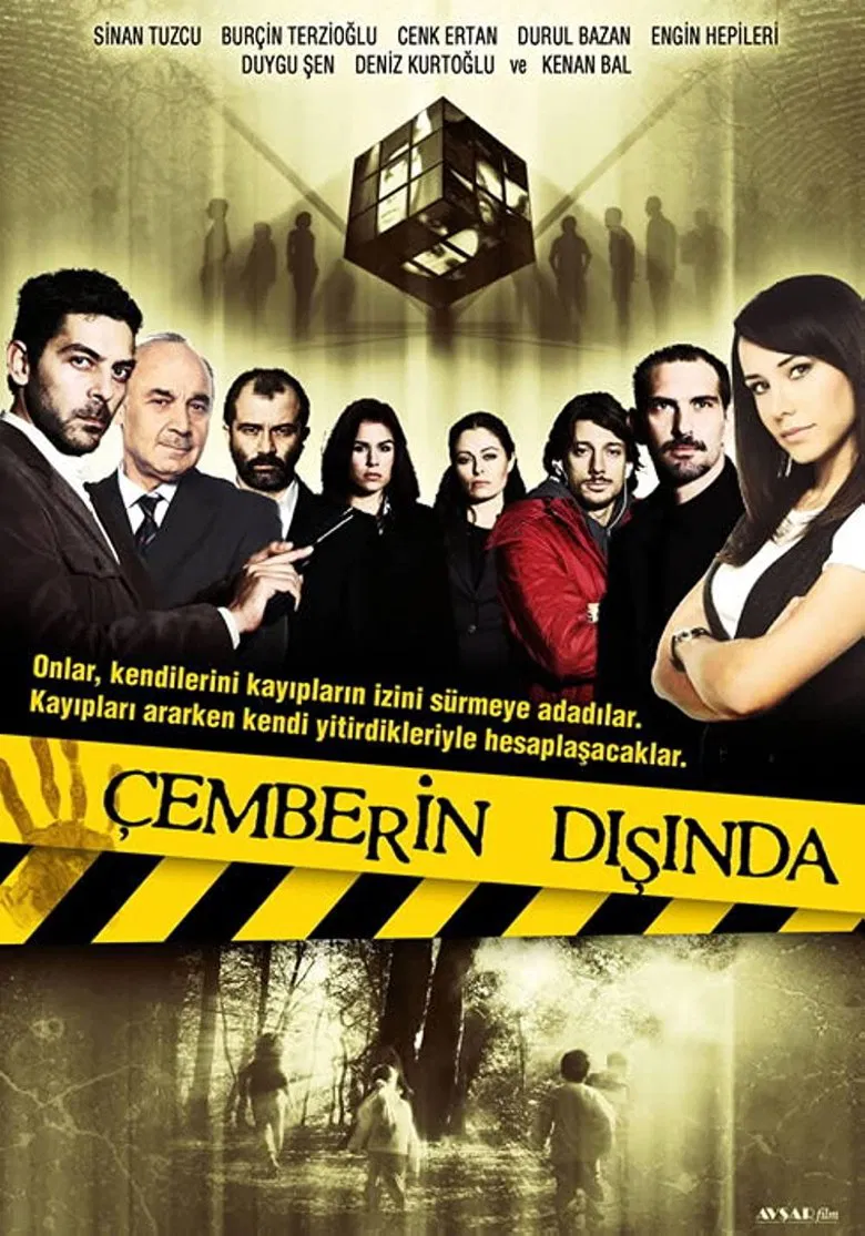 Çemberin Dışında poster background