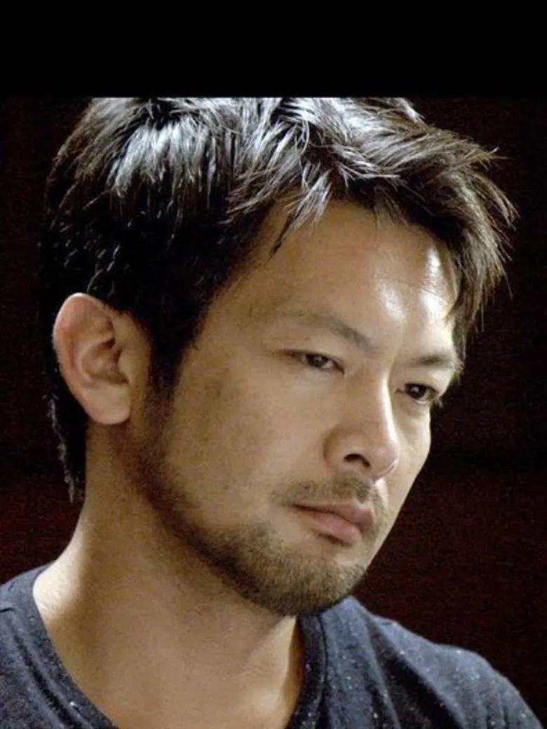 Même le vent semble pleurer poster background