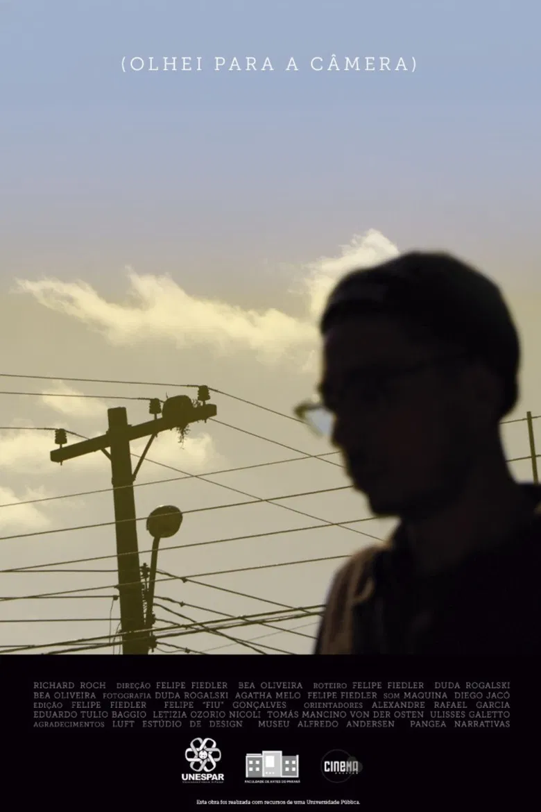 (Olhei para a câmera) poster background