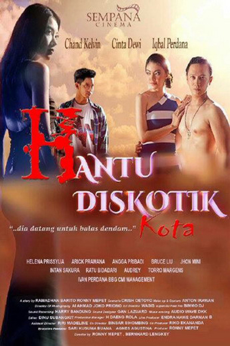 Hantu Diskotik Kota poster background