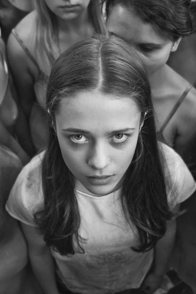 Return poster background