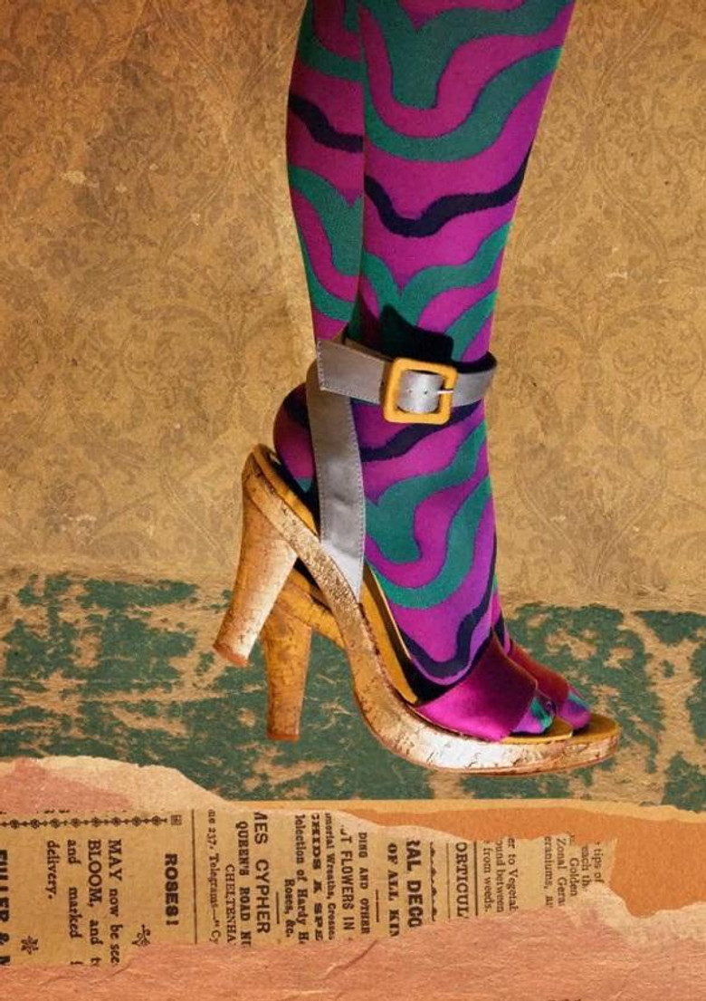 Tradicional Família Moderna poster background