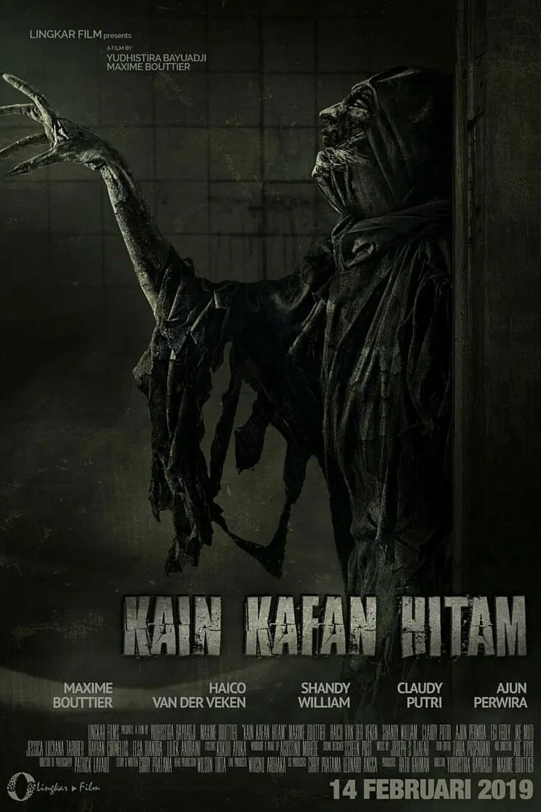 Kain Kafan Hitam poster background