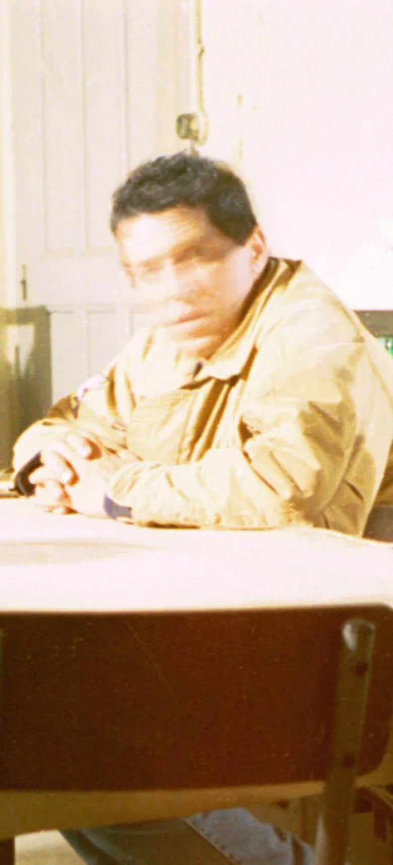 Père poster background