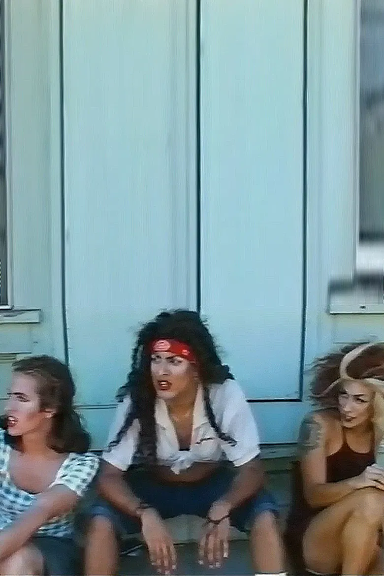 Mi pollo loco poster background