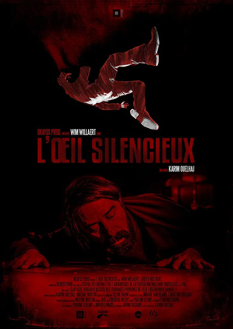 L'Œil silencieux poster background