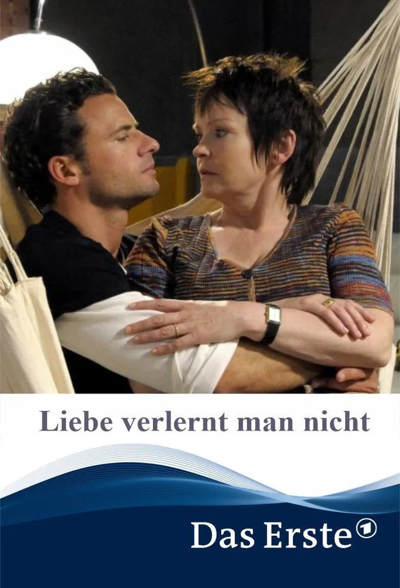 Liebe verlernt man nicht poster background