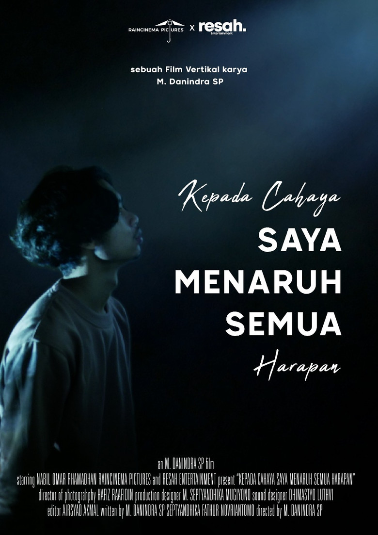 Kepada Cahaya, Saya Menaruh Semua Harapan poster background