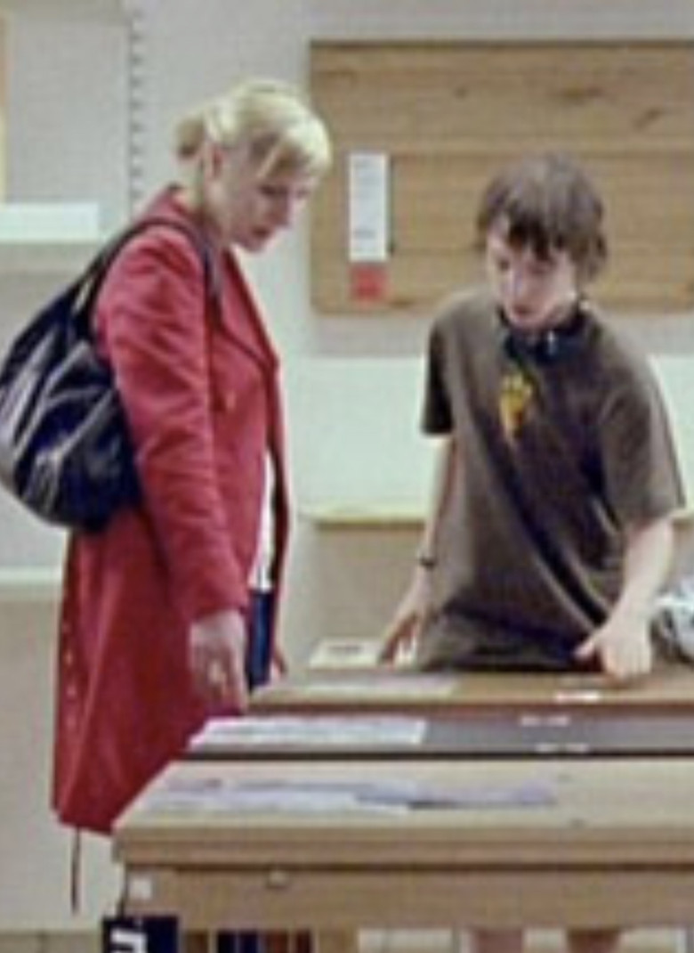 La vie qui va avec poster background