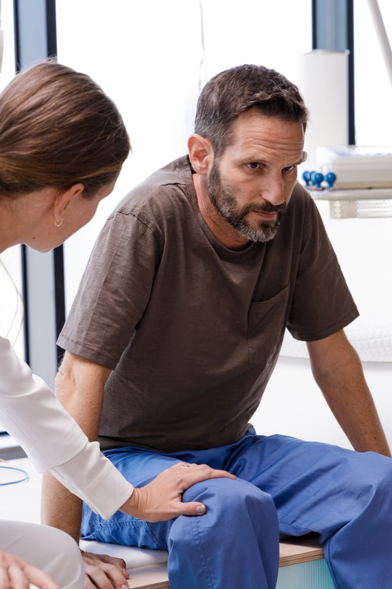 אלבום שקוף - Invisible Album poster background