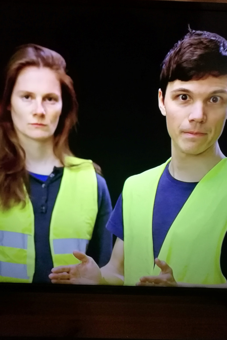 Die Wahrheit poster background