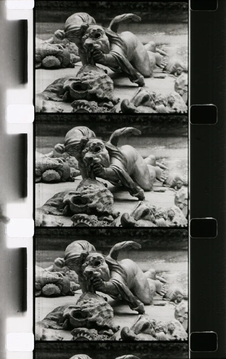 Astérie poster background