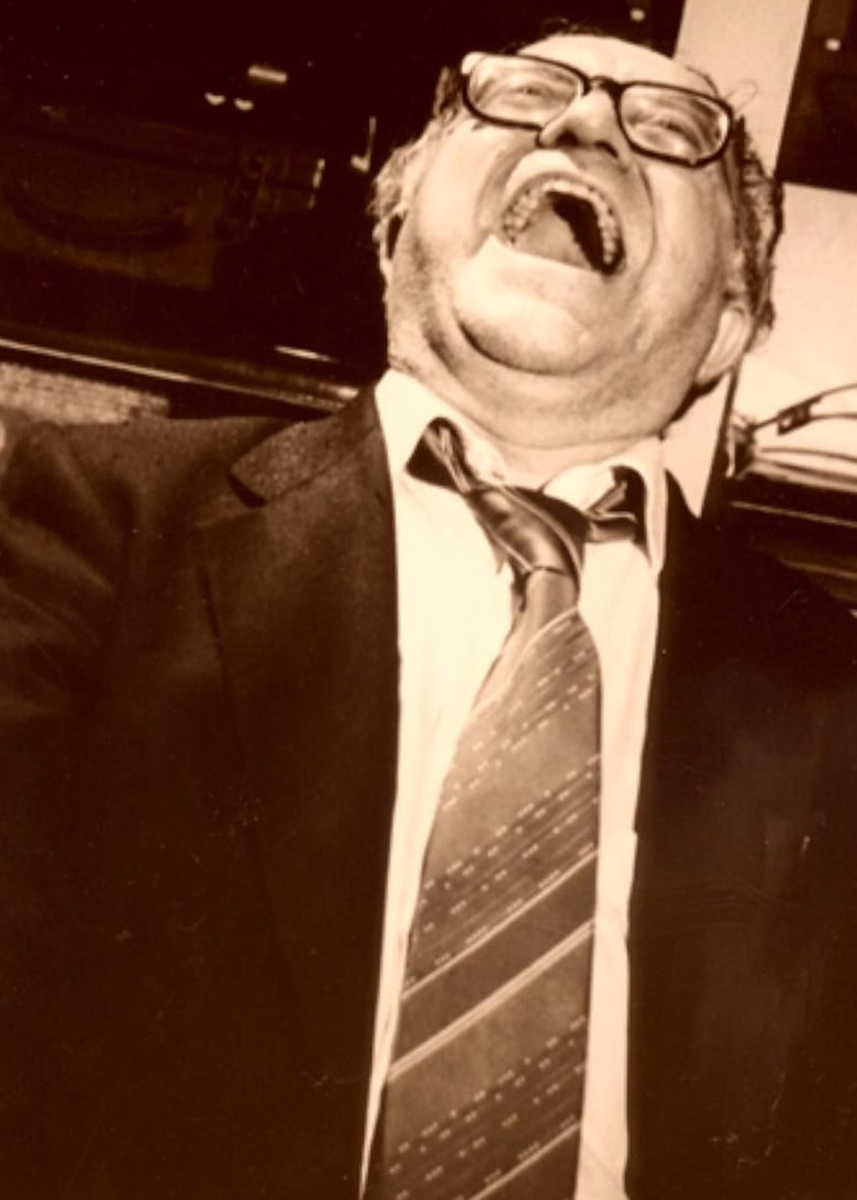 Morfing poster background