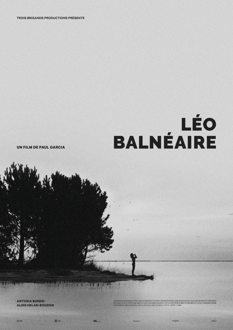 Léo balnéaire poster background