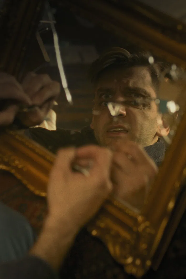 Hasonmás poster background