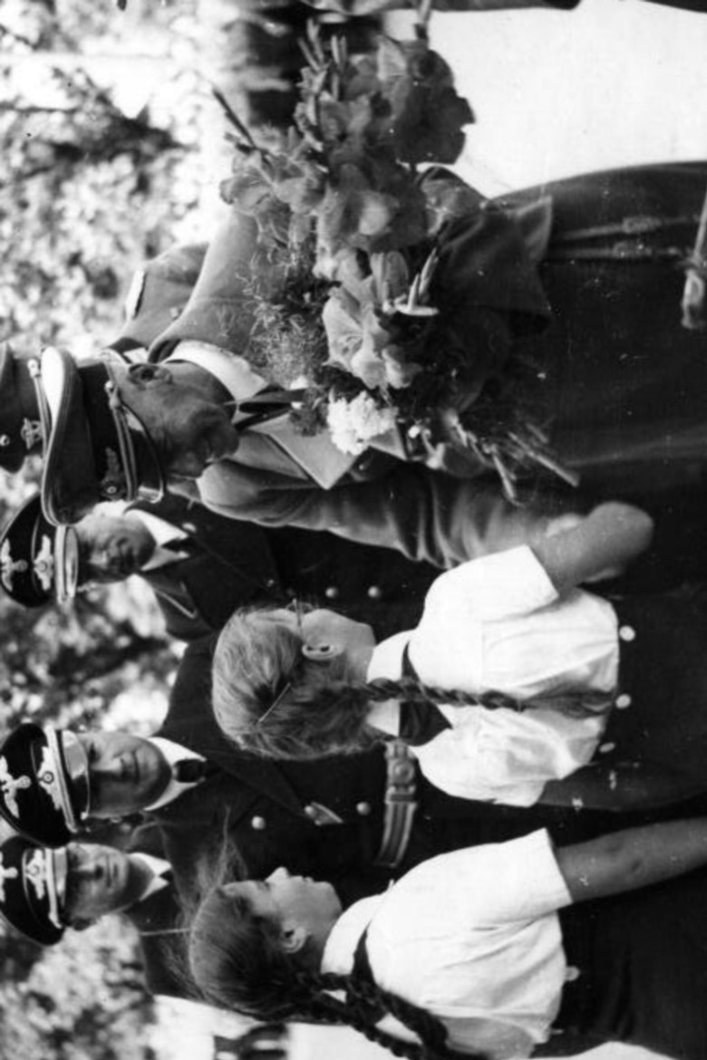 Globke heute poster background