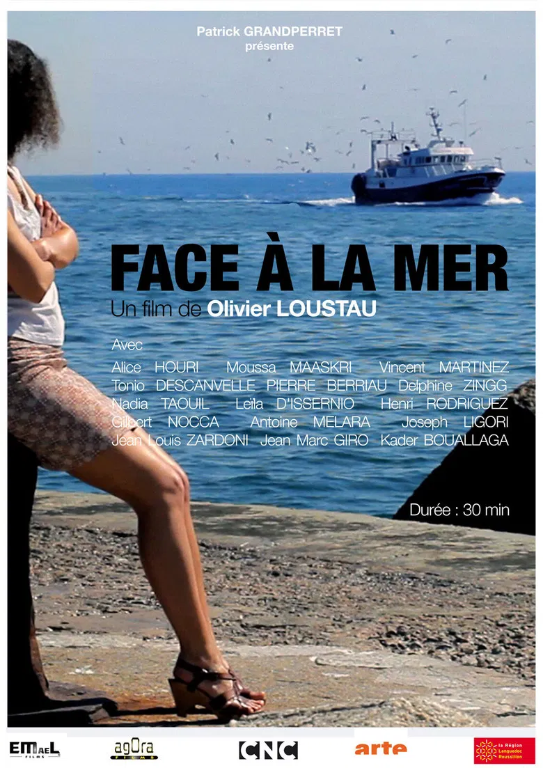 Face à la mer poster background