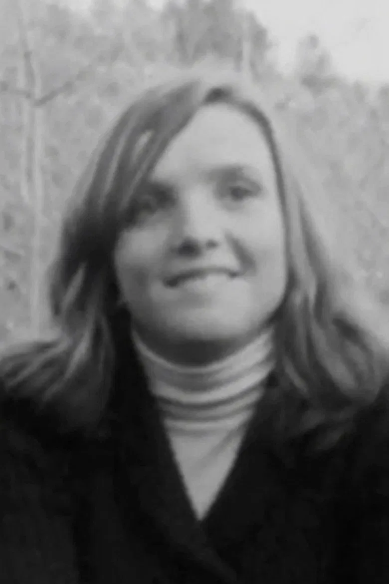 A Falar é que a Gente se… Moimenta da Beir poster background