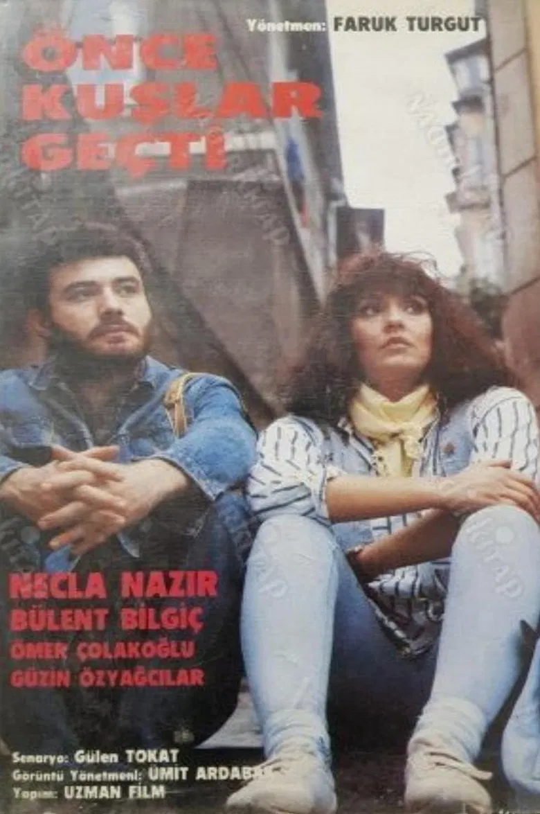 Önce Kuşlar Geçti poster background