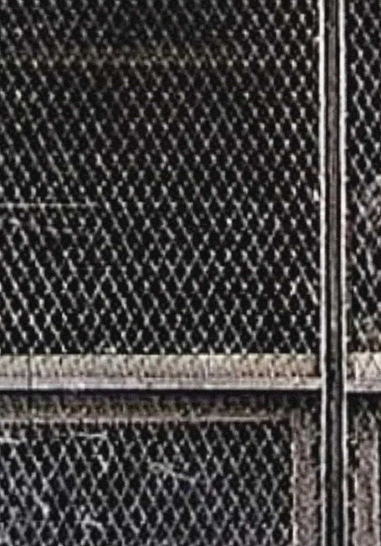 Broadway Mai 95 poster background