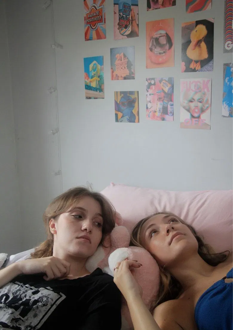 RoMa poster background