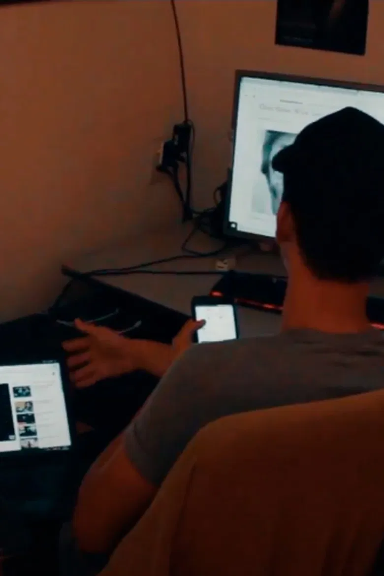 SUPERINFORMAÇÃO poster background