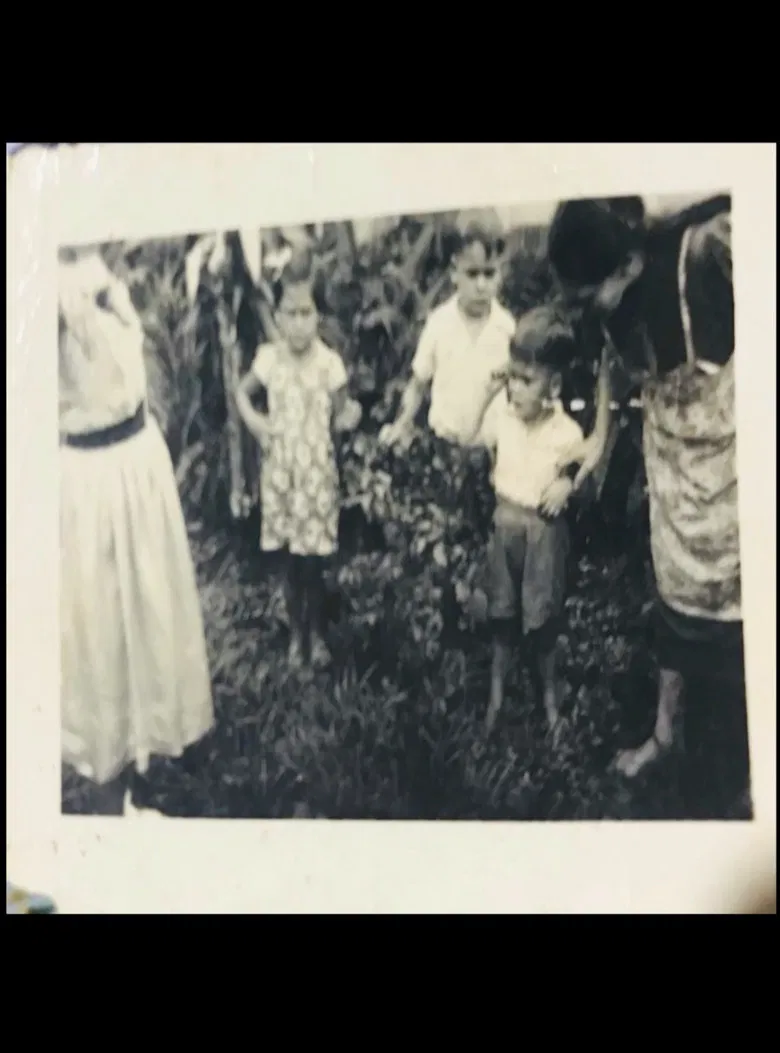 La recordé hoy poster background