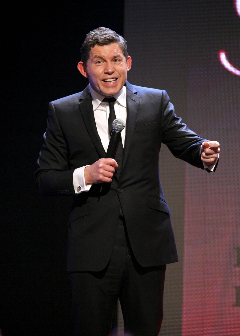 An Evening with Lee Evans poster background
